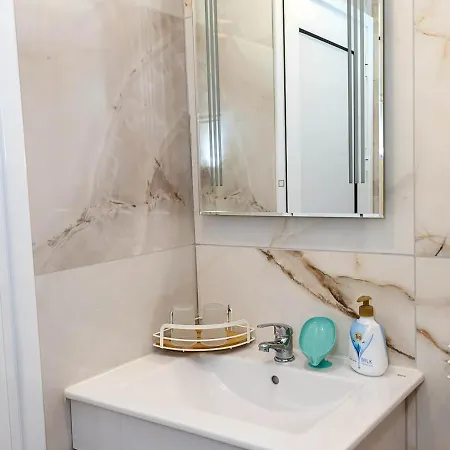 Апартаменты 1br With Parking Near Free Uni By Flat Manаger