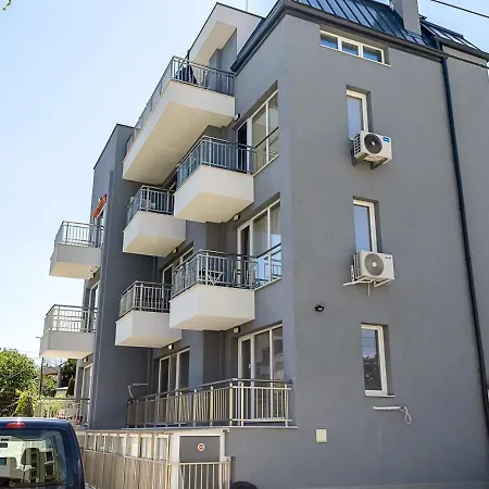 Апартаменти 1br With Parking Near Free Uni By Flat Manаger *